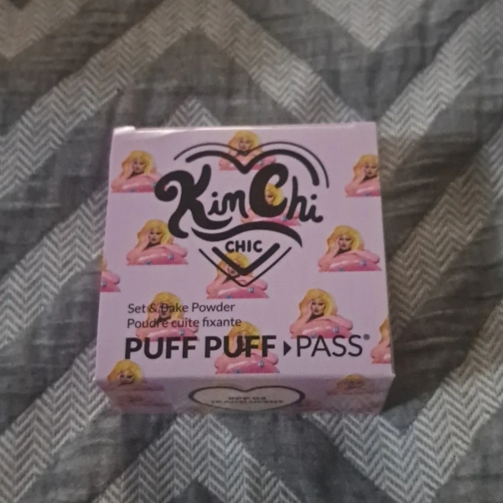 KimChi Puff Puff Pass Set & Bake Powder in Translucent